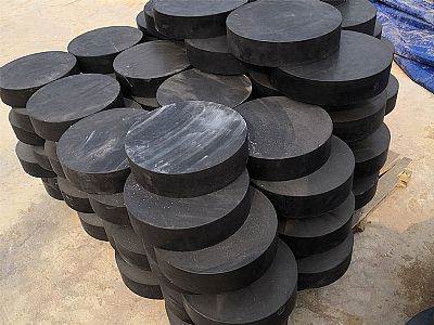 梁园区板式橡胶支座由若干层橡胶片与薄钢板经加压硫化